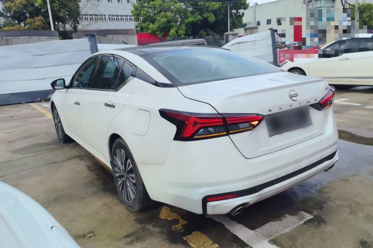 Used Nissan Teana 2022 2.0L XL-TLS Enjoyment Edition
