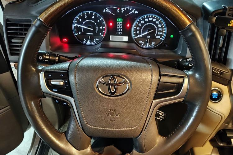 Used Toyota Land Cruiser 2018 4.0L VX-R Gasoline 7 Seats Middle East
