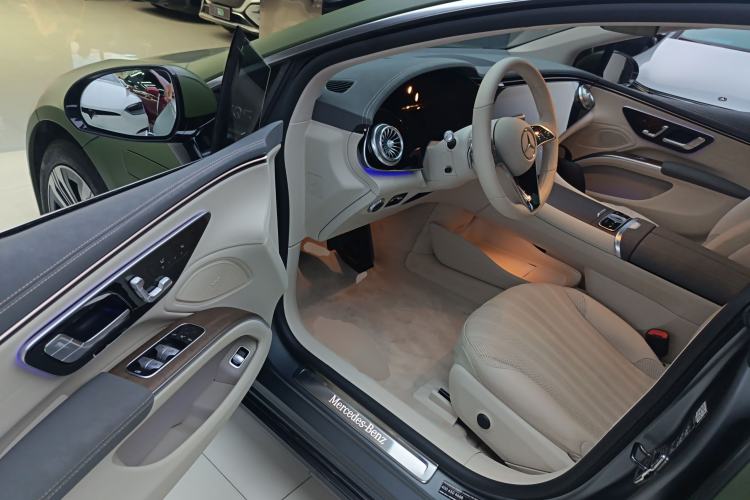 Used Mercedes-Benz EQS 2022 450+ Pioneer Edition Driver Seat