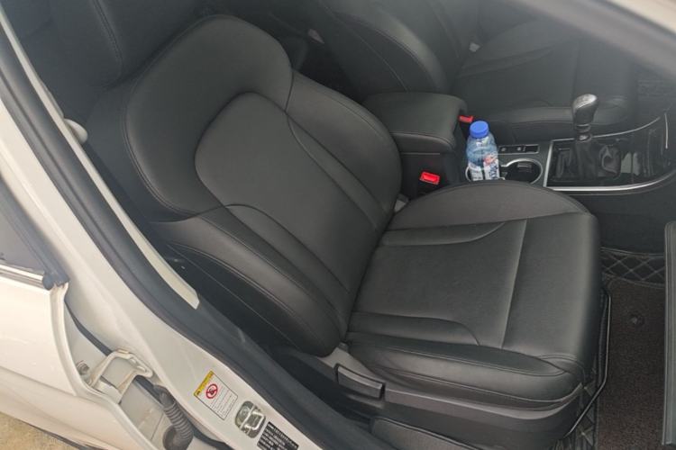 Used Haval H2 2017 Red-Label 1.5T Manual Two-Wheel Drive Luxury Model
