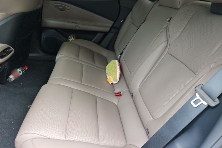 Used Lynk & Co Z10 2025 95 kWh 702 km All-Wheel-Drive Halo