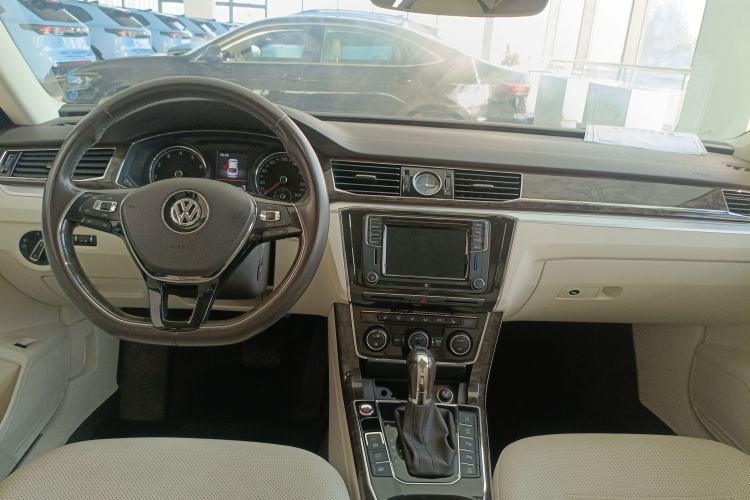 Used Volkswagen Passat 2016 380TSI DSG Ultimate Edition