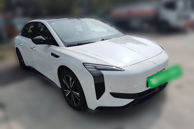 Used Hongqi EH7 2024 690 Pro Front Right 45 Deg