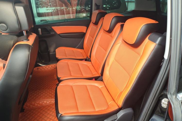 Used Volkswagen Sharan 2013 1.8TSI Standard Model
