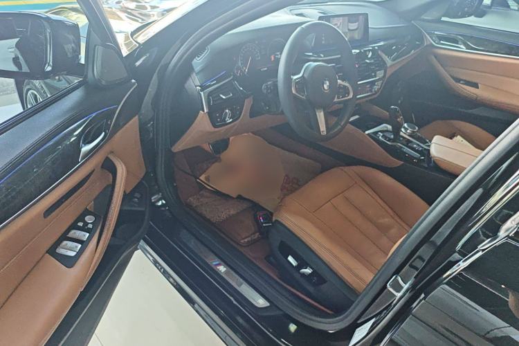 Used BMW 5 Series 2018 Restyled 530Li Luxury Edition M Sport Package
