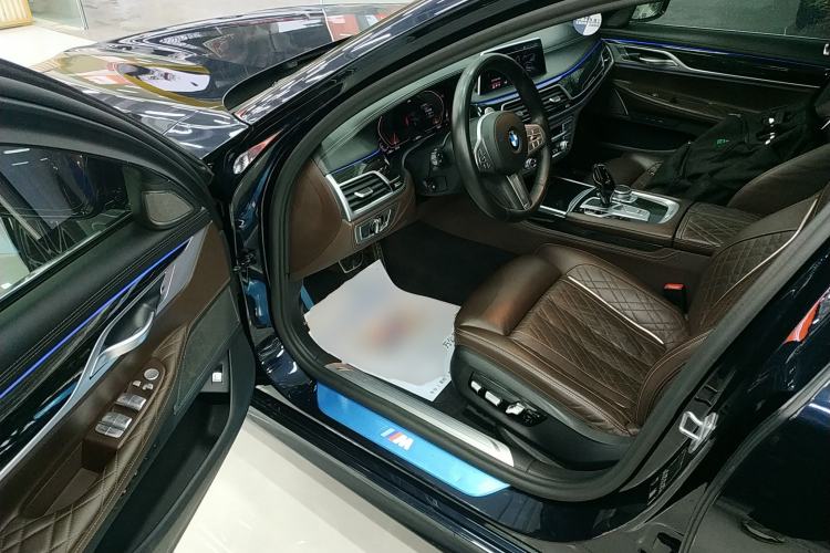Used BMW 7 Series 2019 Restyled 740Li Leading Edition M Sport Package Driver Seat
