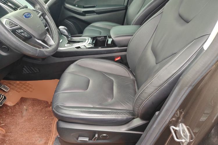 Used Ford Edge 2015 2.0T GTDi Four-Wheel Drive Prestige Model Left Front Seat