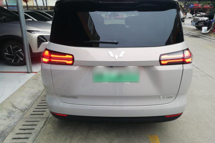 Used Wuling Wuling Starlight 730 2025 Model Pure Electric 500km Luxury Edition
