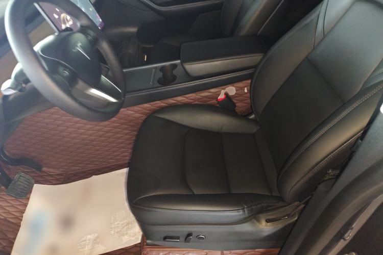 Used Tesla Model Y 2021 Long-Range All-Wheel-Drive Version