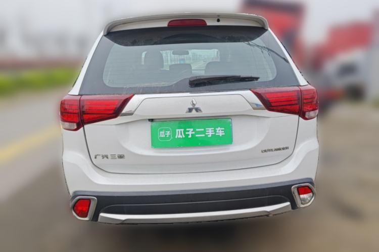 Used Mitsubishi Outlander 2018 2.0L Two-Wheel Drive Glory Edition 5 Seats