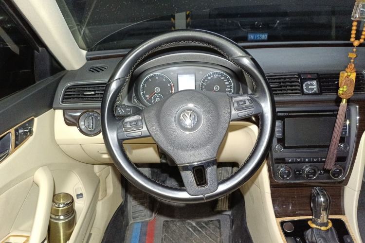 Used Volkswagen Passat 2014 1.8TSI DSG Prestige Navigation Edition