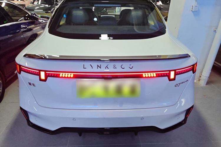 Used Lynk & Co 07 2024 EM-P 126 Long-Range Halo