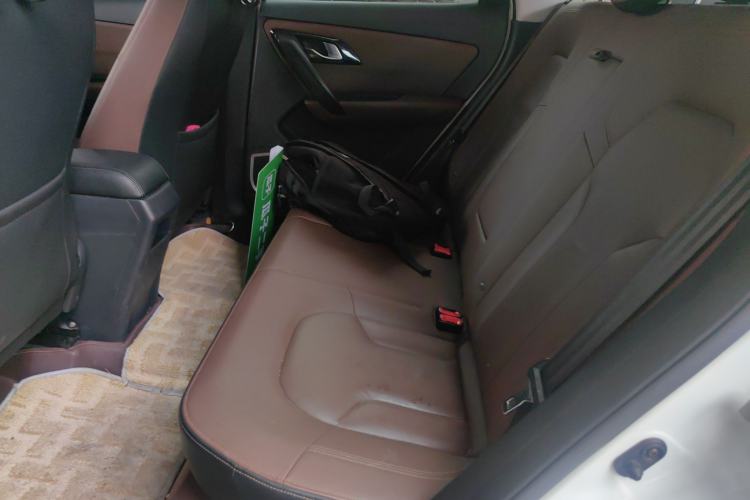 Used FAW Senya R7 2016 1.6L Manual Luxury Model