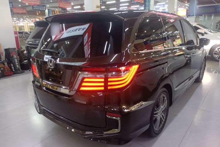 Used Honda Elysion 2019 2.0L Hybrid Supreme Edition
