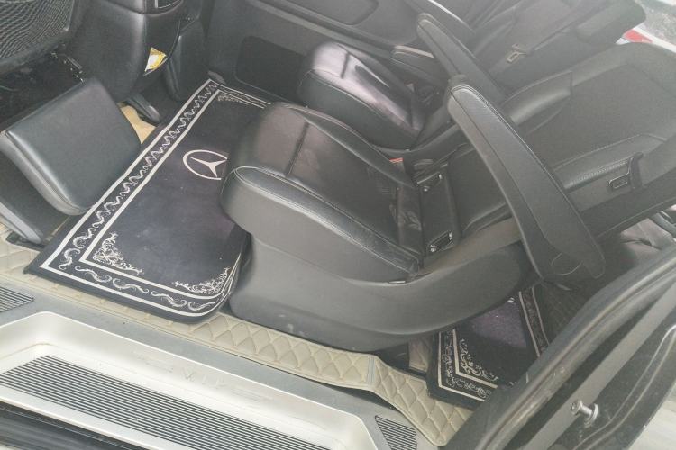 Used Mercedes-Benz Vito 2016 2.0T Business Edition Left Rear Seat