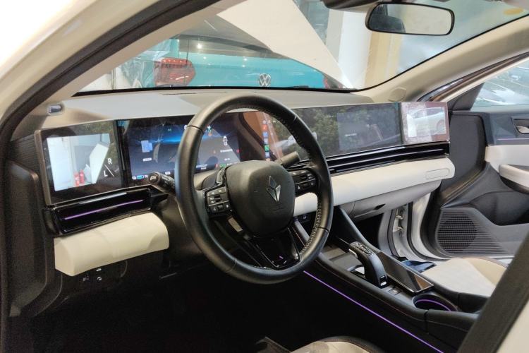 Used Lingxi L 2024 Player No. 1 Edition Center Console