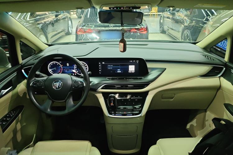 Used Buick GL8 2022 ES Landtrek 653T Luxury Edition