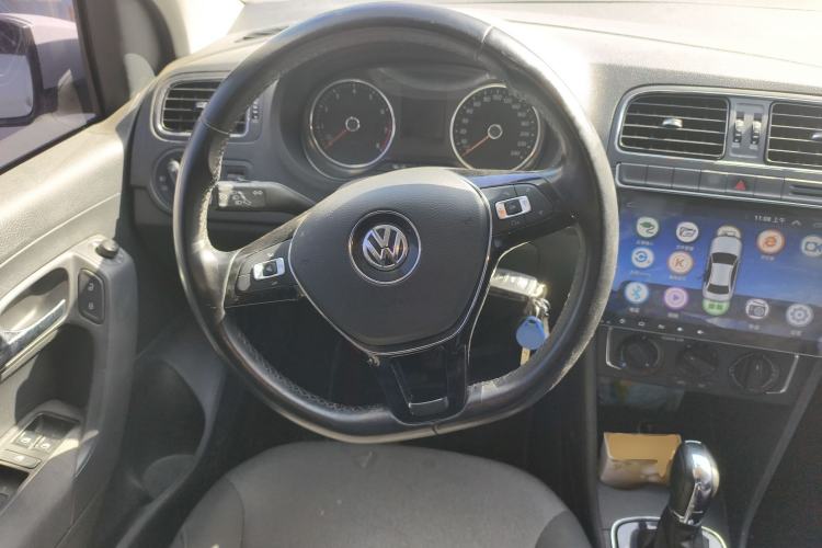 Used Volkswagen Polo 2016 1.6L Automatic Comfort Model