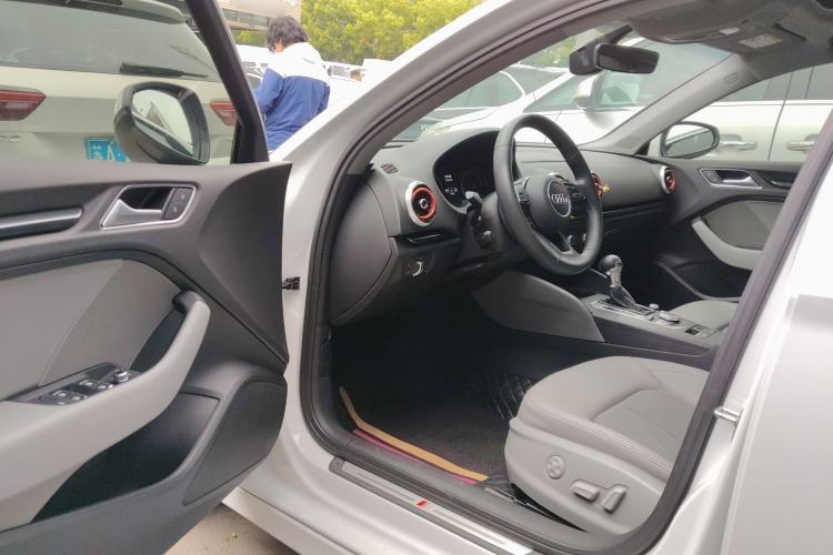 Used Audi A3 2020 Limousine 35 TFSI Fashion Edition China VI Emission Standard Driver Seat