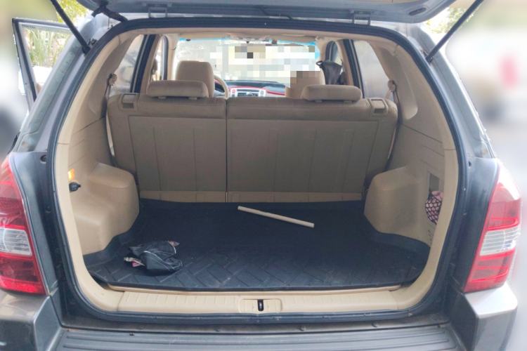 Used Hyundai Tucson 2009 2.0L Manual Two-Wheel Drive Fashion Edition
