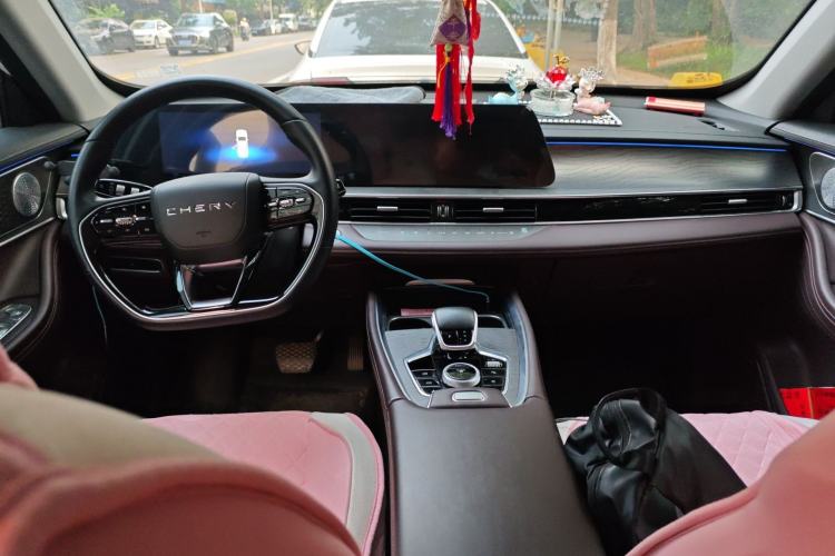 Used Chery Tiggo 8 PRO 2022 290T Two-Wheel Drive Haohan Edition 5 Seats Center Console