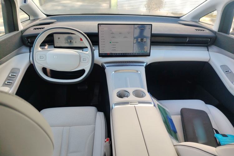 Used XPeng X9 2024 640 All-Wheel Drive High-Performance Max
