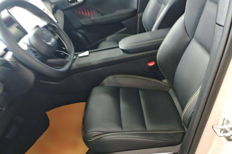 Used Lynk & Co 06 2025 Renew 1.5T Halo Left Front Seat