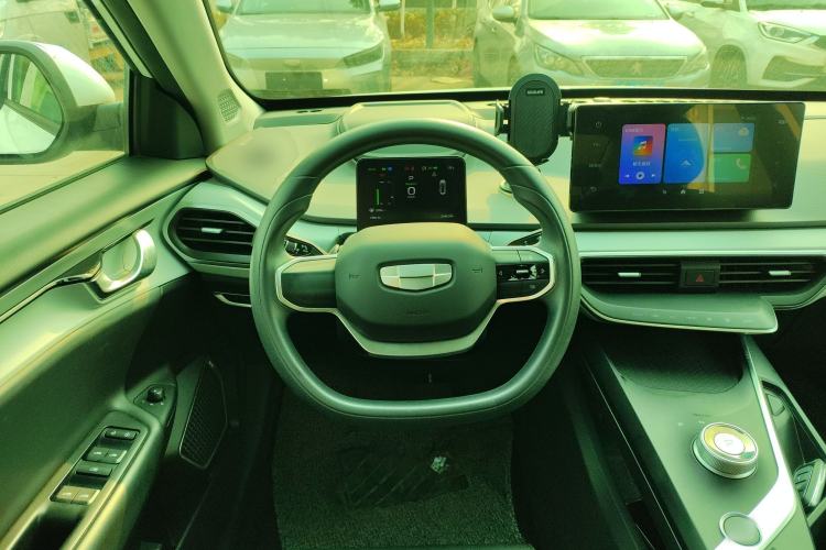 Used Geometry A 2024 410KM Travel Edition
