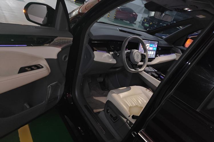 Used Zeekr 009 2022 WE Edition