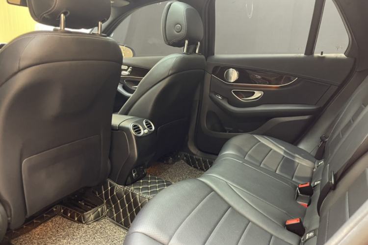 Used Mercedes-Benz GLC 2019 GLC 260 L 4MATIC Dynamic Model
