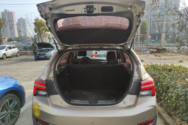 Used Geely Auto Vision S1 2018 1.5L Manual FENGXING Model Trunk