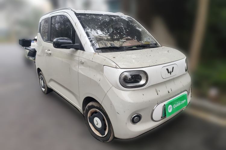 Used Wuling Hongguang MINIEV 2024 3rd Generation 170 km Front Right 45 Deg