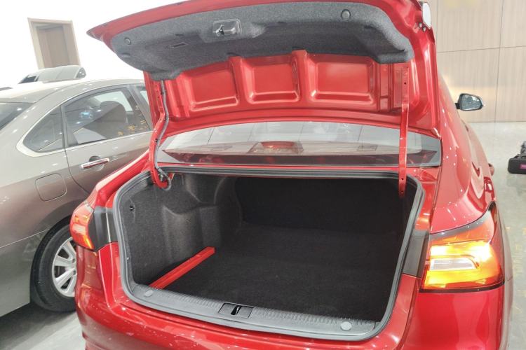 Used Roewe 360 2018 PLUS 1.5L Automatic Luxury Edition
