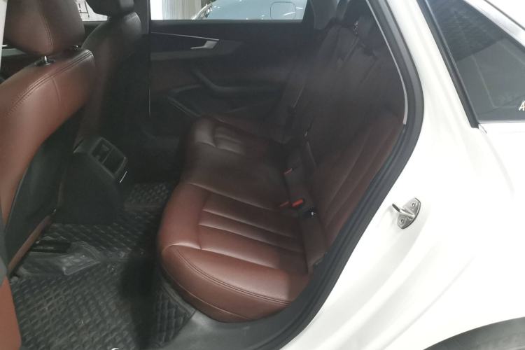 Used Audi A4L 2019 40 TFSI Ambition China VI
