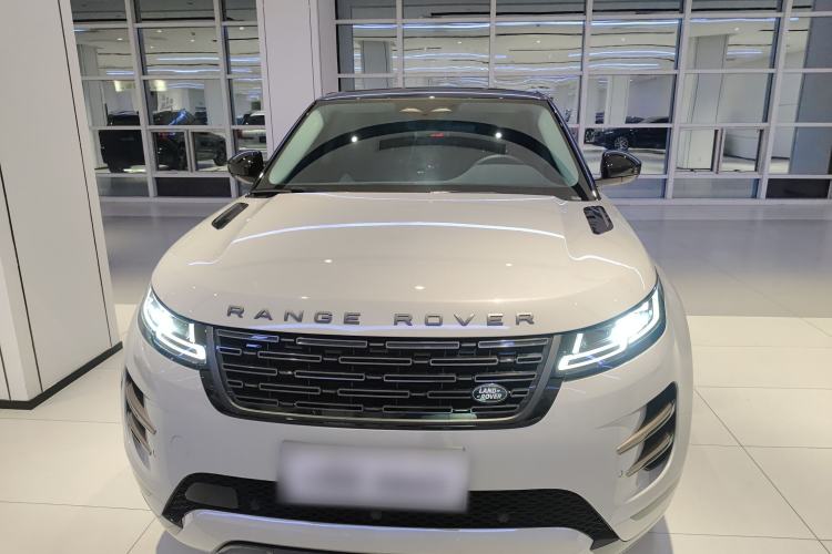 Used Land Rover Range Evoque 2024 Aurora L 249 PS Prestige Light-Chasing Edition
