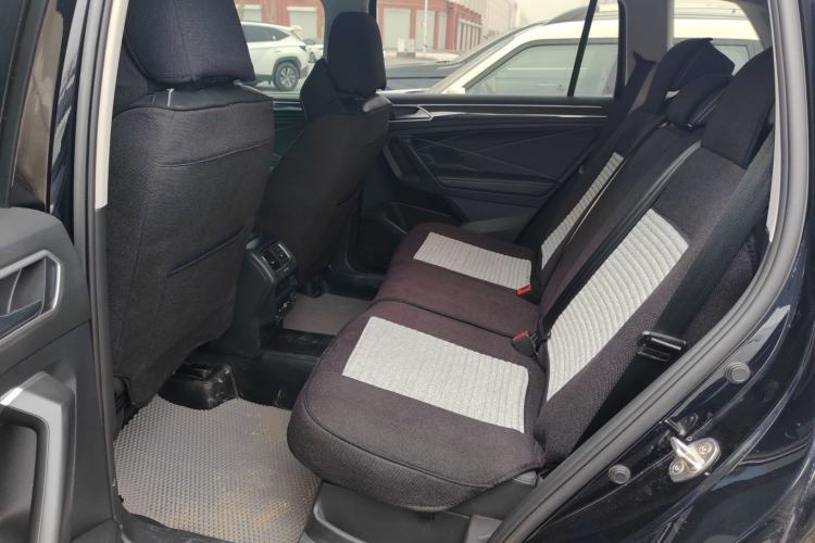 Used Volkswagen Tiguan L 2022 330TSI Automatic Two-Wheel Drive Smart Edition Left Rear Seat