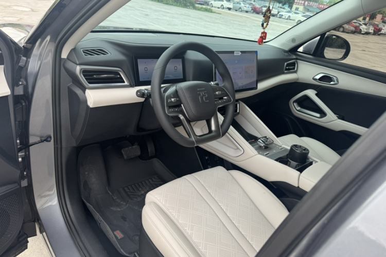 Used BYD Yuan UP 2024 401KM Leading Edition Interior 7