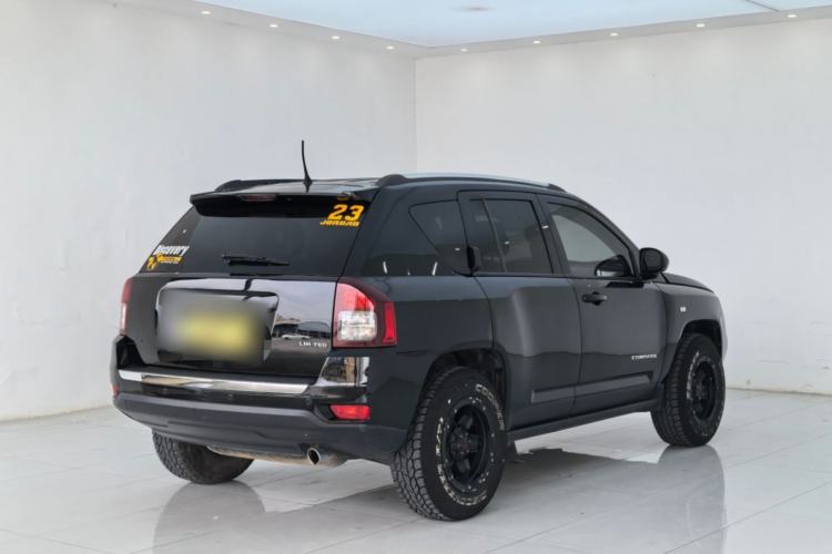 Used Jeep Compass 2014 Revised Version 2.4L Four-Wheel Drive Luxury Edition Exterior 5