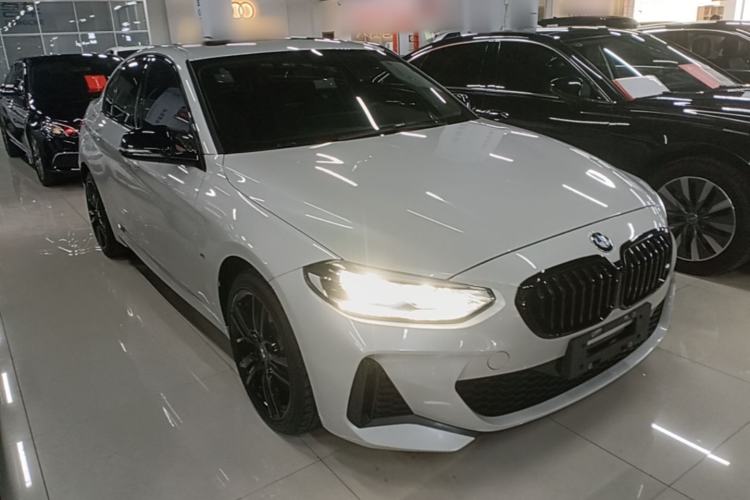 Used BMW 1 Series 2023 125i M Sport Night Edition Front Right 45 Deg