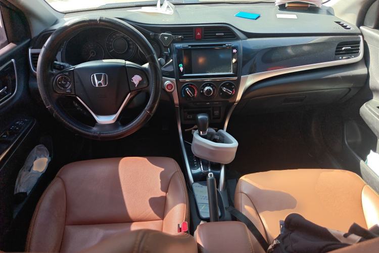 Used Honda Crider 2013 1.8L automatic luxury edition
