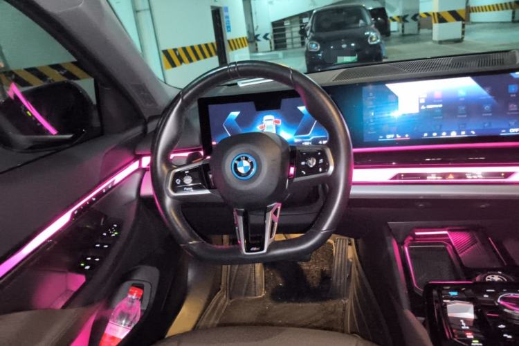 Used BMW i5 2024 eDrive 35L M Sport Package
