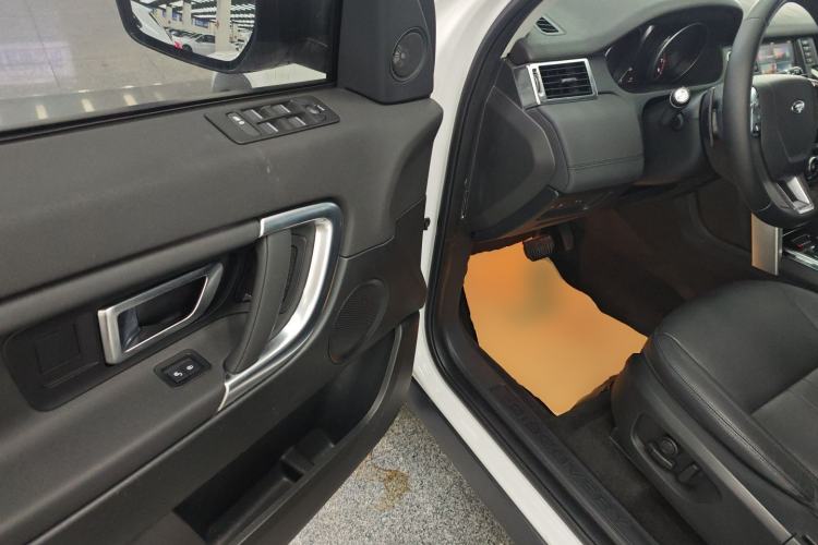 Used Land Rover Discovery Sport 2019 240 PS SE Version China VI Standard