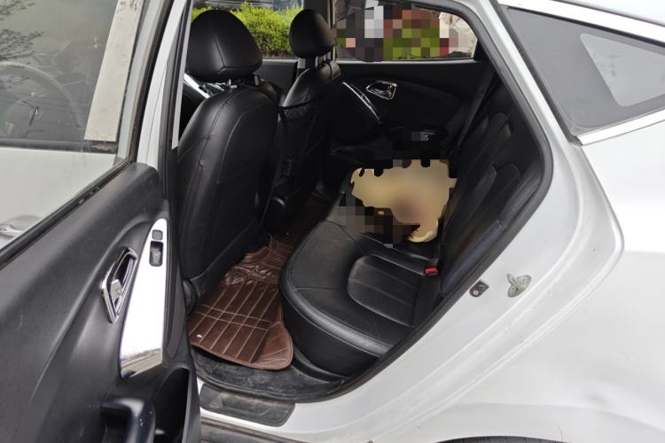 Used Hyundai ix35 2010 2.0L Automatic Two-Wheel Drive Elite Edition GLS
