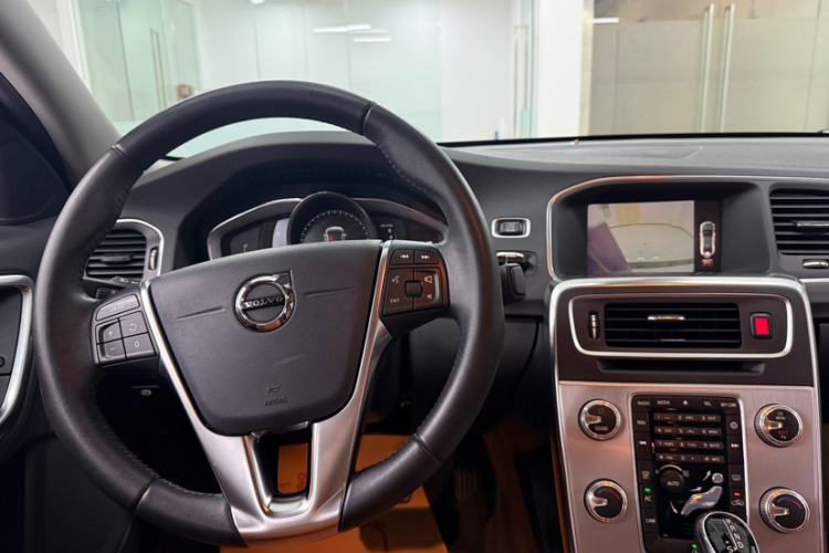 Used Volvo S60 2019 S60L T5 Smart Range Edition