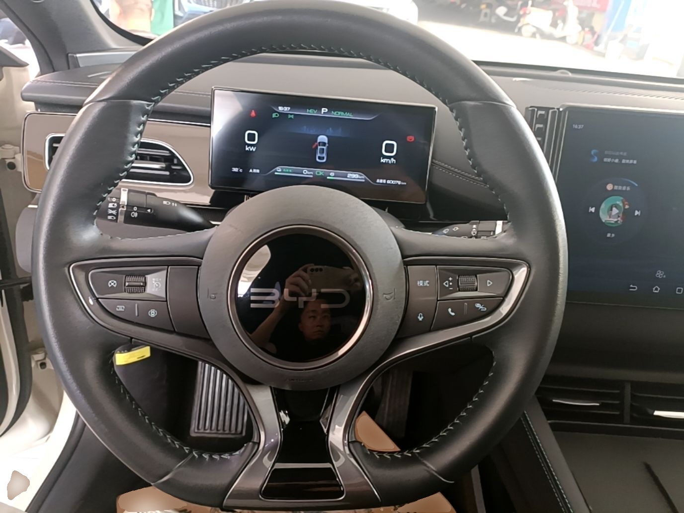 BYD Seal 06 New Energy 2024 DM-i 80KM Prestige Model — снимка 18