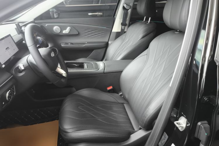 Used Chery Fengyun A8L 2025 1.5 TGDI 145 km Luxury Version