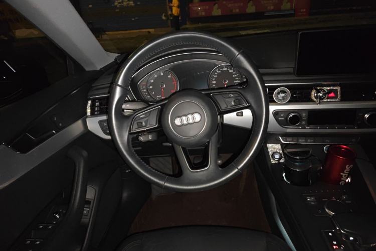 Used Audi A5 2019 Sportback 40 TFSI Fashion Model Steering Wheel