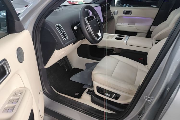 Used Li Auto L8 2023 Pro Model
