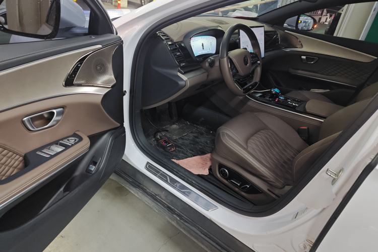 Used BYD Han 2022 DM-i 121KM Prestige Model
