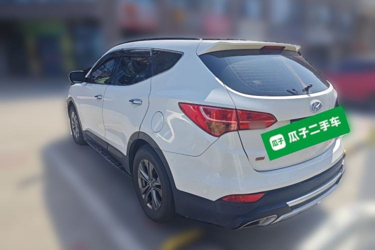 Used Hyundai Santa Fe 2013 2.4L Automatic Two-Wheel Drive Smart Version